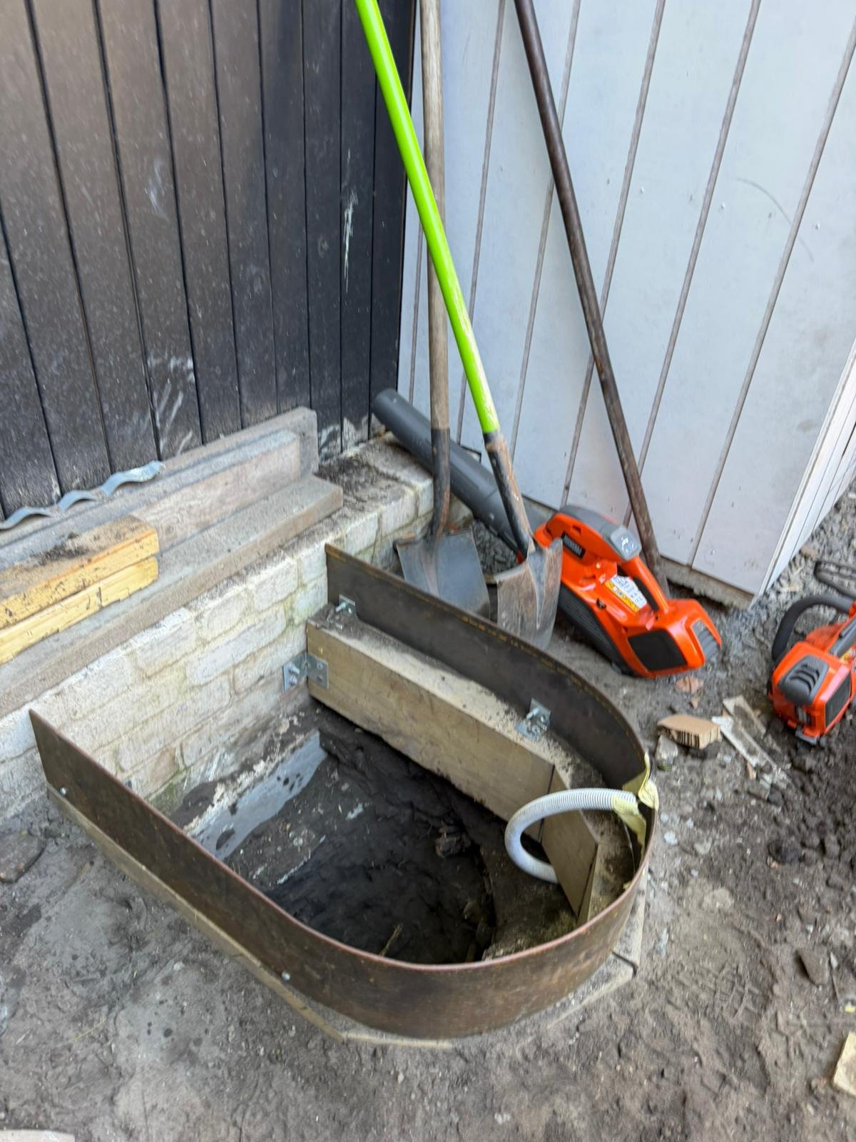 Steel planter ring with drainage set for an advanced tree, Sydney